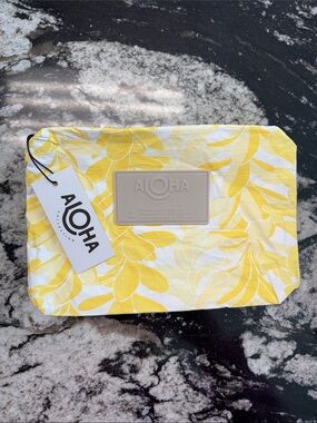 ALOHA Collection Small Yellow & White Floral Cosmetic Bag